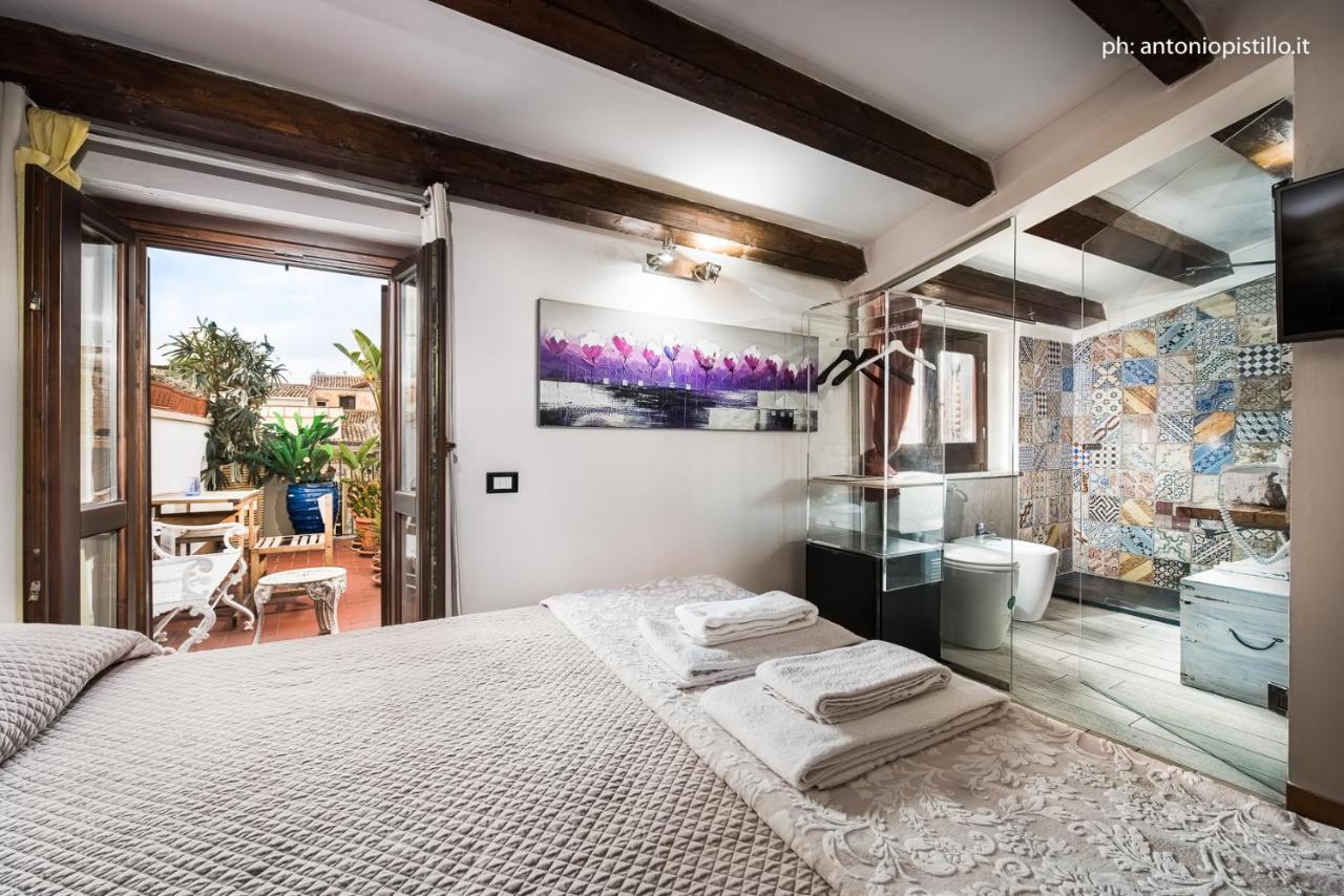 Kleines Standardzimmer mit Balkon